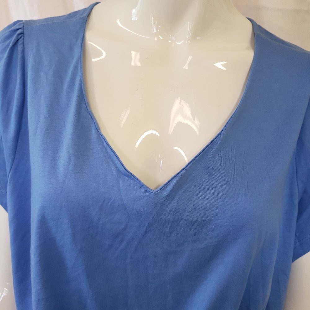 Top - Picture 2 of 4